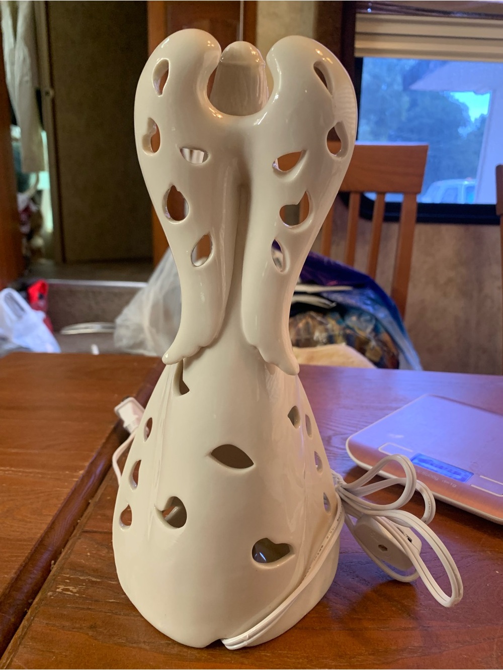 Napco Ceramic White Angel Night Light Holding A Heart - Picture 2 of 4
